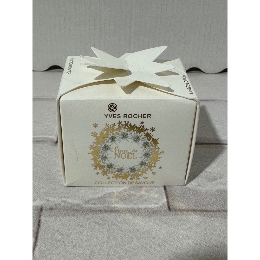 Yves Rocher Limited Edition Fleur de Noel Collection of‎ 3 Mini Soaps Gift Set